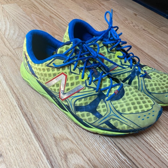 New Balance Vibrant Yellow and Blue Men’s Running Sneakers size 12.5 - Picture 1 of 8
